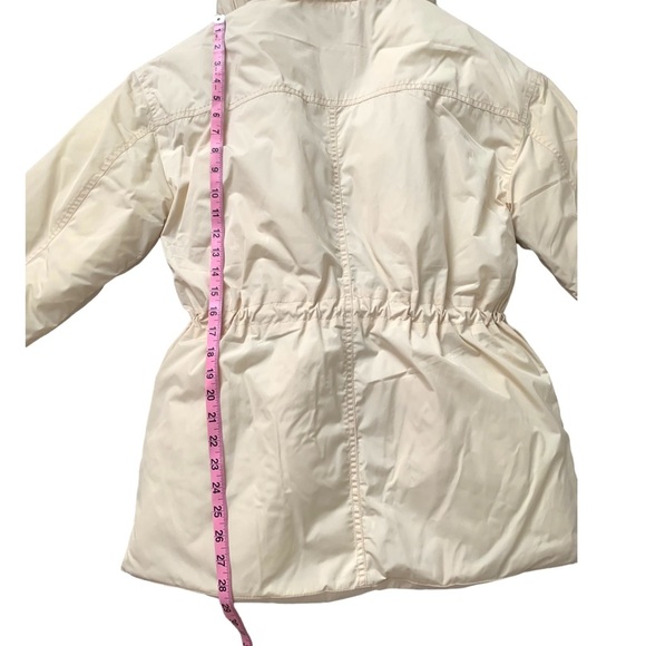 Abercrombie & Fitch Air Cloud Mid Puffer in Cream. Size Small. Like New. - Picture 8 of 10